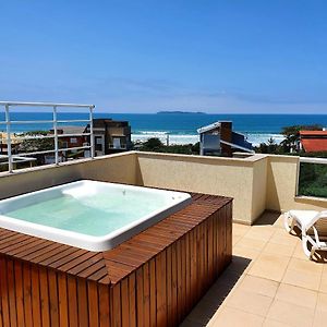 Cobertura Jacuzzi Vista Mar